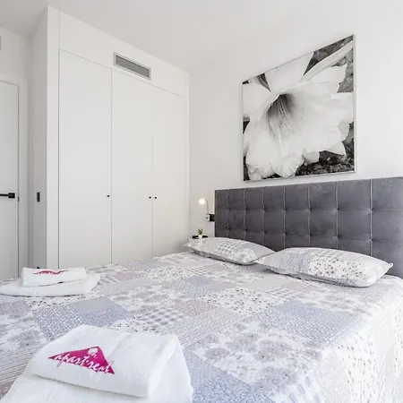 Apart-rent Av Platja Santa Margarita 2010 Apartment *