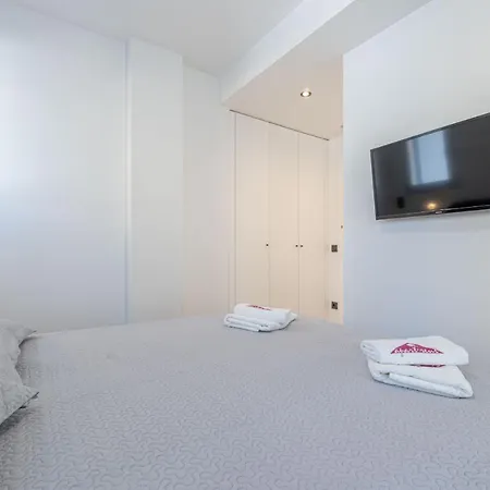 Apartment Apart-rent Av Platja Santa Margarita 2010 *